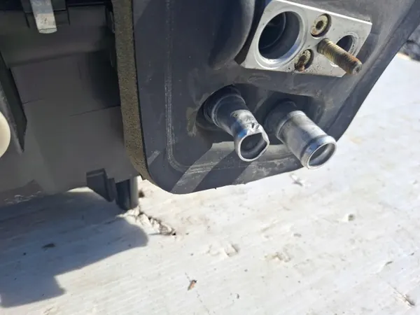 Núcleo de calefacción Mercedes OEM A2098300362 - Usado image 4