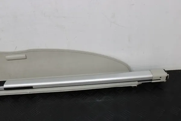 Rideau de Coffre Nissan X-Trail T32 Pièce OEM image 3