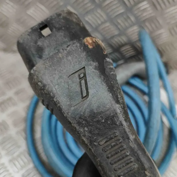 Cable de carga batería BMW OEM LCKU321 - Usado image 5