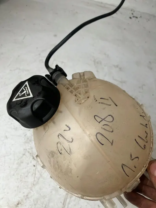 Watertankbuis Peugeot 208 II image 2