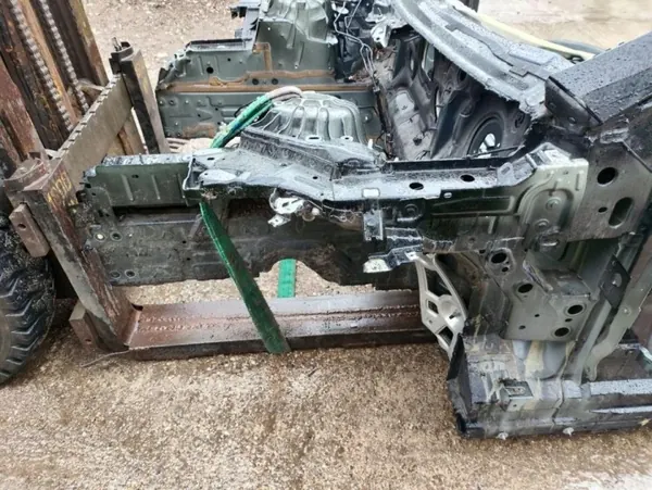 Mercedes-Benz EQE V295 2023 Voor linker spatbord OEM 264695 image 3