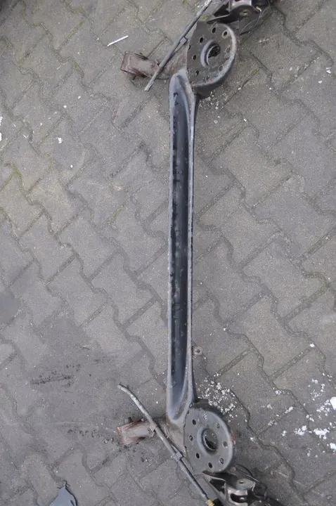 TOYOTA YARIS II Trave di Sospensione Posteriore image 5