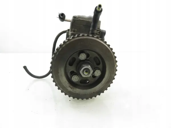 Inspuitpomp VW Golf IV 1.9 TDI OEM 038130107D image 3