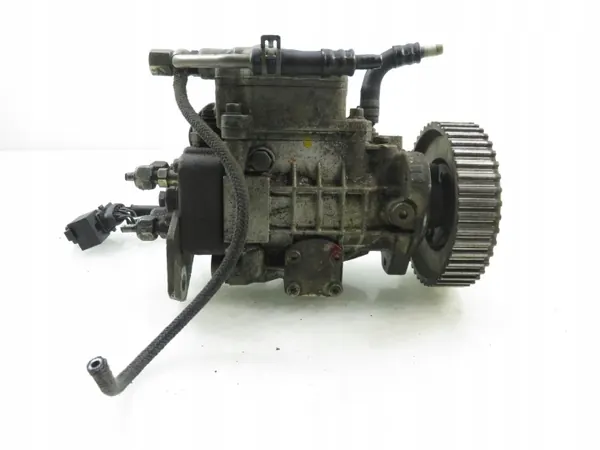 Inspuitpomp VW Golf IV 1.9 TDI OEM 038130107D image 4