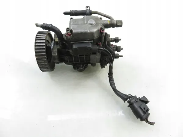 Inspuitpomp VW Golf IV 1.9 TDI OEM 038130107D image 7