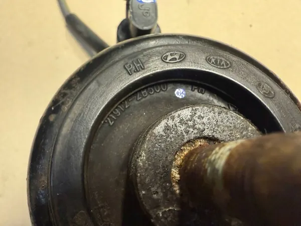 HYUNDAI IX55 3.0 CRDI Supporto Motore 21912-2B500 image 7