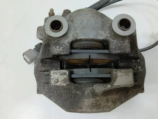 Bromsokstag bak höger Lexus LS430 OEM MAH7051 image 5