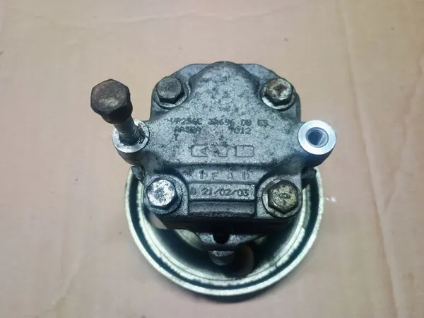 Bomba de direção assistida KYB Ford Fiesta Fusion 1.3 B image 2