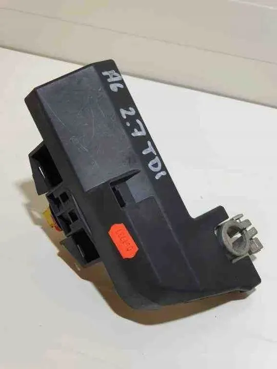Acc fuse AUDI A6 AVANT 2.7L diesel 2008 OEM 8P0937548 image 5