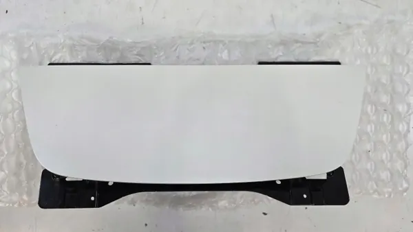 Tomada de carga Nissan LEAF II OEM 9890 - Usado image 2