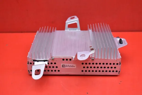 Amplificateur radio Tesla OEM 1507152-01-B pour Model Y image 3