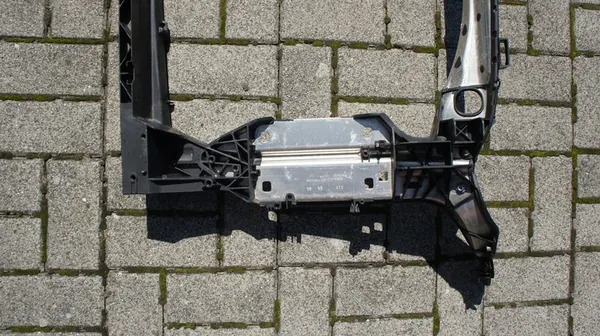 Reforço de Para-choque Frontal Audi A6 C8 A7 4K8 OEM image 5