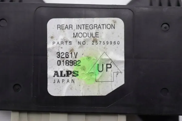 Cadillac SRX Mukavuusmoduuli OEM 25759960 - Käytetty image 4