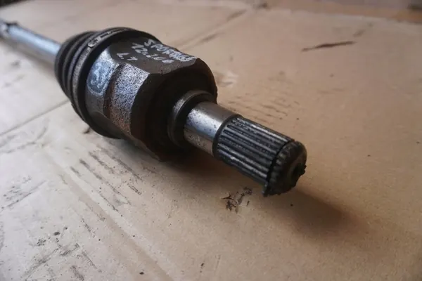 KIA SPORTAGE III SL Vänster Bakaxel 496002Y000 2.0B 4X4 image 3