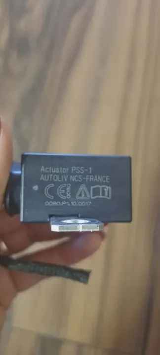 VW Akun Pyrotekninen Sulake OEM 4N0915519A image 3
