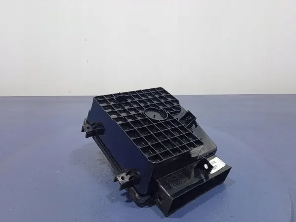Inserção de apoio de braço Audi SQ8 Q8 OEM 4M8864981 image 3