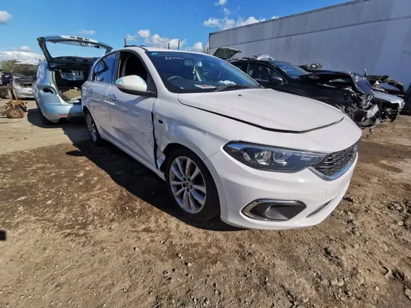Fiat Tipo Moottorin ja vaihteiston tapit OEM 00520268390 image 4