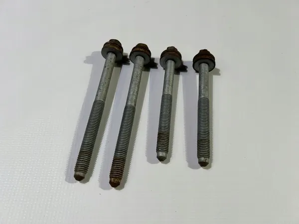 Boulons de sous-châssis arrière Maserati Ghibli M157 2013- OEM 729157 image 1