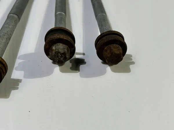 Boulons de sous-châssis arrière Maserati Ghibli M157 2013- OEM 729157 image 7