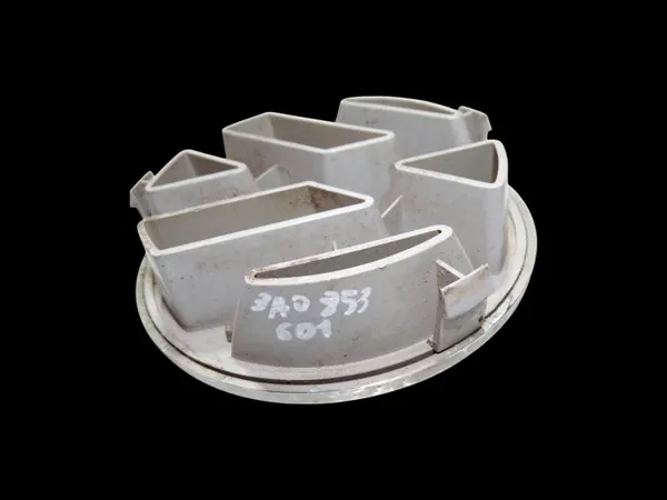Badge de capot VW OEM 3A0853601 pour Transporter IV image 3