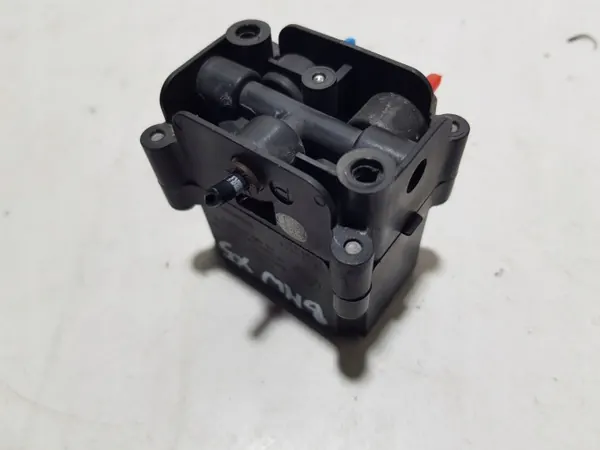 Bloc de valve suspension air OEM EB-MV-0586-A pour BMW X5/X6 image 6