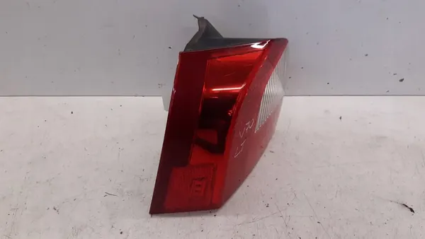 Luz trasera izquierda Volvo XC70 II 31276839 image 2