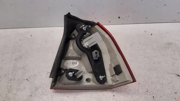 Luz trasera izquierda Volvo XC70 II 31276839 image 3