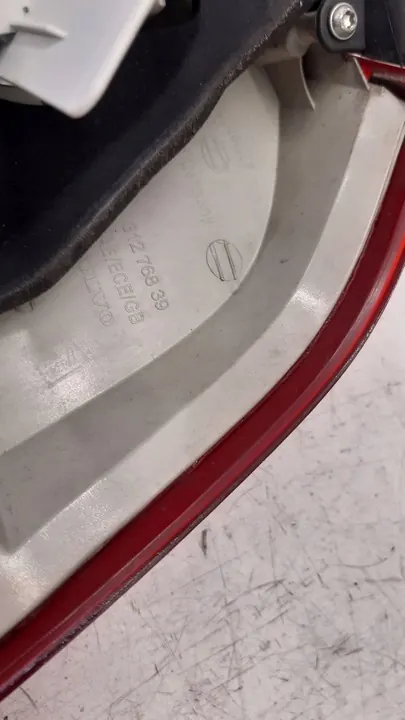 Luz trasera izquierda Volvo XC70 II 31276839 image 7