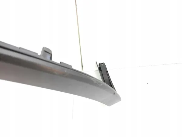 VW Touareg II Vasemman Takakyljen Verhoilu 7P6854819B image 10