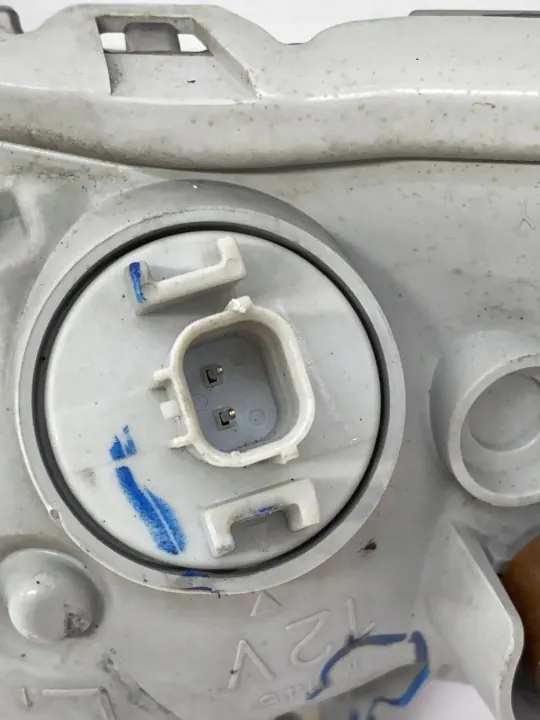 Mazda 3 rechter Blinker OEM K2442 (2013-2017) image 8