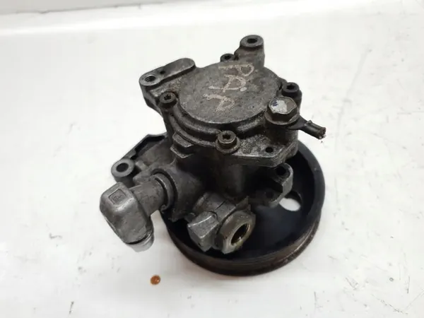 Servostyrningspump Mercedes-Benz CLK W209 image 5