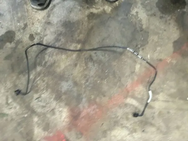 Peugeot OE STU4101040 Manguera de Agua Turbo image 1