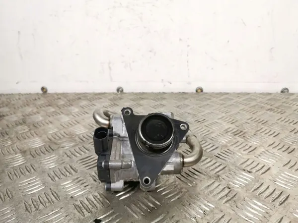 Válvula EGR OEM 04L131501RV110 para VW Jetta VI image 2