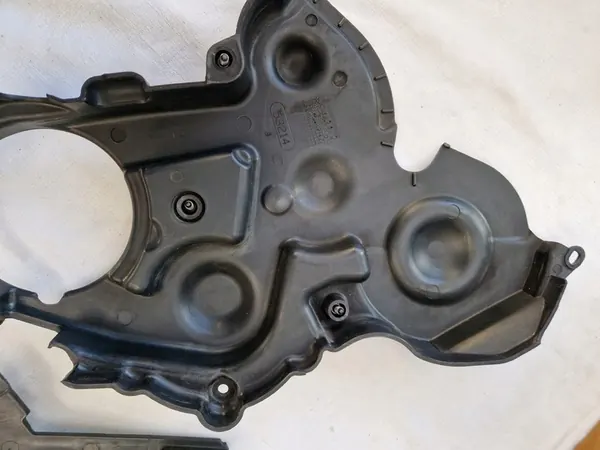 Capa da correia de distribuição CITROËN C4 PICASSO II 1.6L Diesel image 4