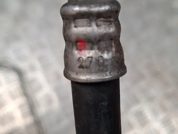 Mercedes-Benz CLS C219 2009 Oljekylarrör OEM A2112703296 image 6