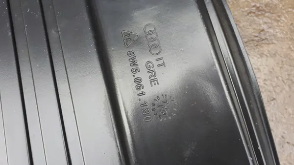 Audi S4 B9 Sedan Kumimatto 8W5061180 image 9