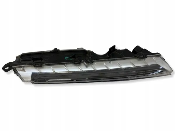 OEM 89250921 Oikea DRL-valo Porsche Cayenne III:lle image 2