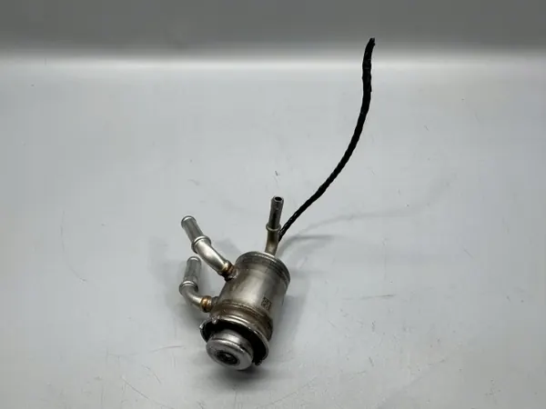 Injector AdBlue Audi OEM 05L131113H para A4 B9 image 2