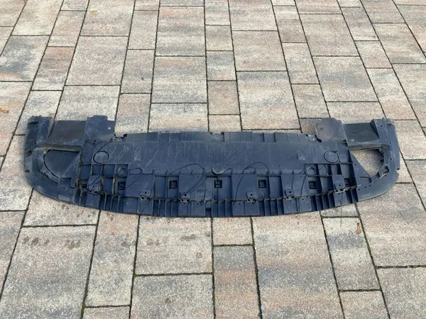 Renault Trafic III Framskärm/Motorplatta OEM image 2