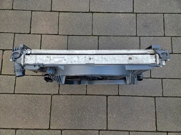 Conjunto de radiadores BMW X1 E84 2.0D con ventilador image 6