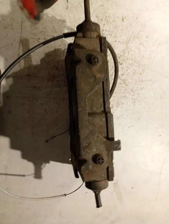 Travão de mão elétrico Renault 8200316575 - OEM image 3