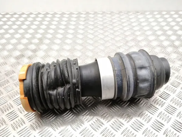 Audi E-tron GT takaturvatyyny OEM 9J1616026C image 6