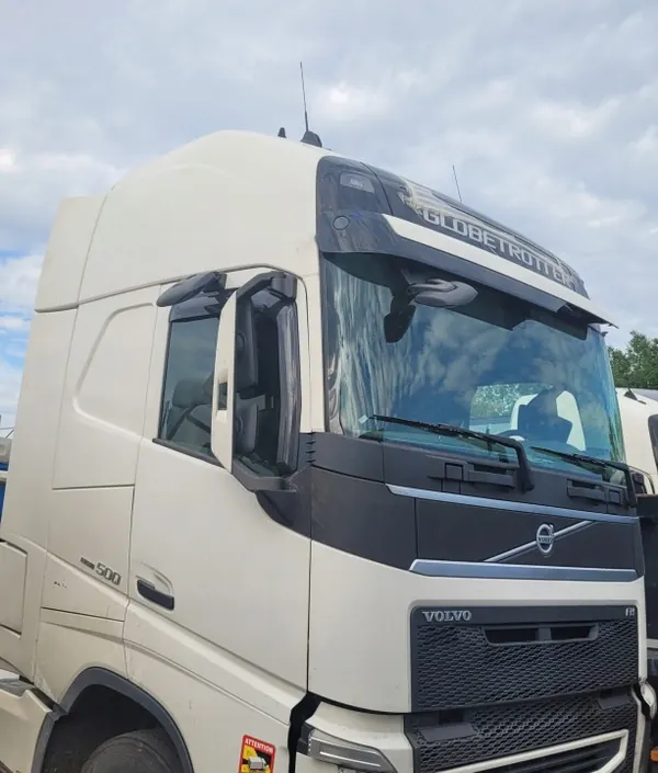 Cabine complète Volvo OE pour FH4 Globetrotter XXL image 6