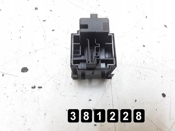 Renault Schakelaar OEM AM-381228 voor Megane 2012 image 3