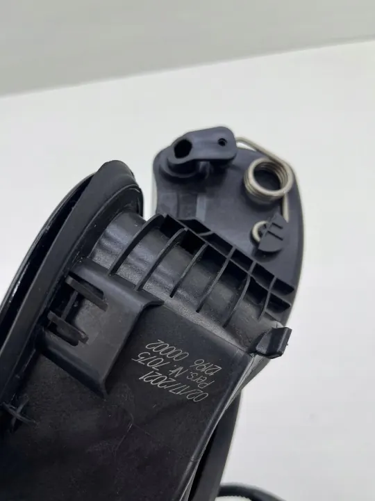 Volvo XC40 Polttoaineläppäsarja OEM 32262810 32296804 image 10