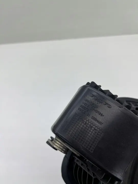 Volvo XC40 Polttoaineläppäsarja OEM 32262810 32296804 image 4