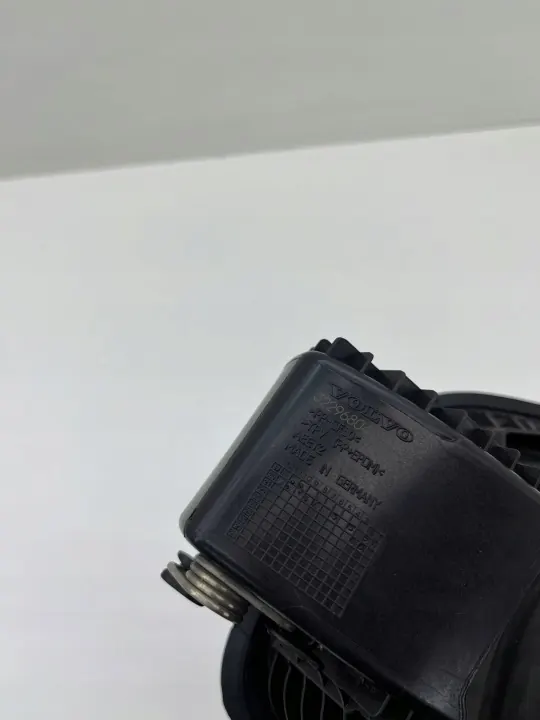 Volvo XC40 Polttoaineläppäsarja OEM 32262810 32296804 image 5