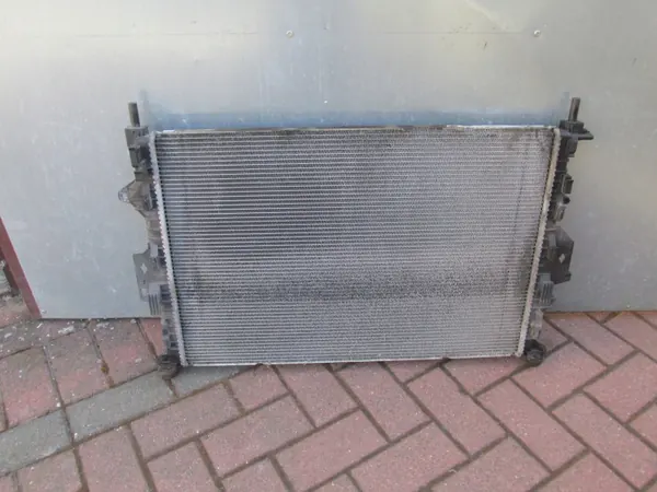 Vesijäähdytin OEM 8V41-8C342-AC Ford Kuga MK1:lle image 4