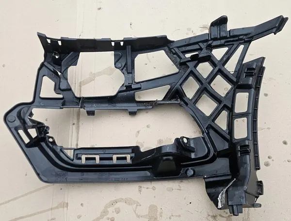 Guia de para-choque direito VW Golf VII 5G0807724B image 4