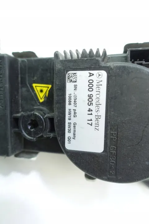 Mercedes Roetsensor OEM A0009054117 - Gebruikt image 5